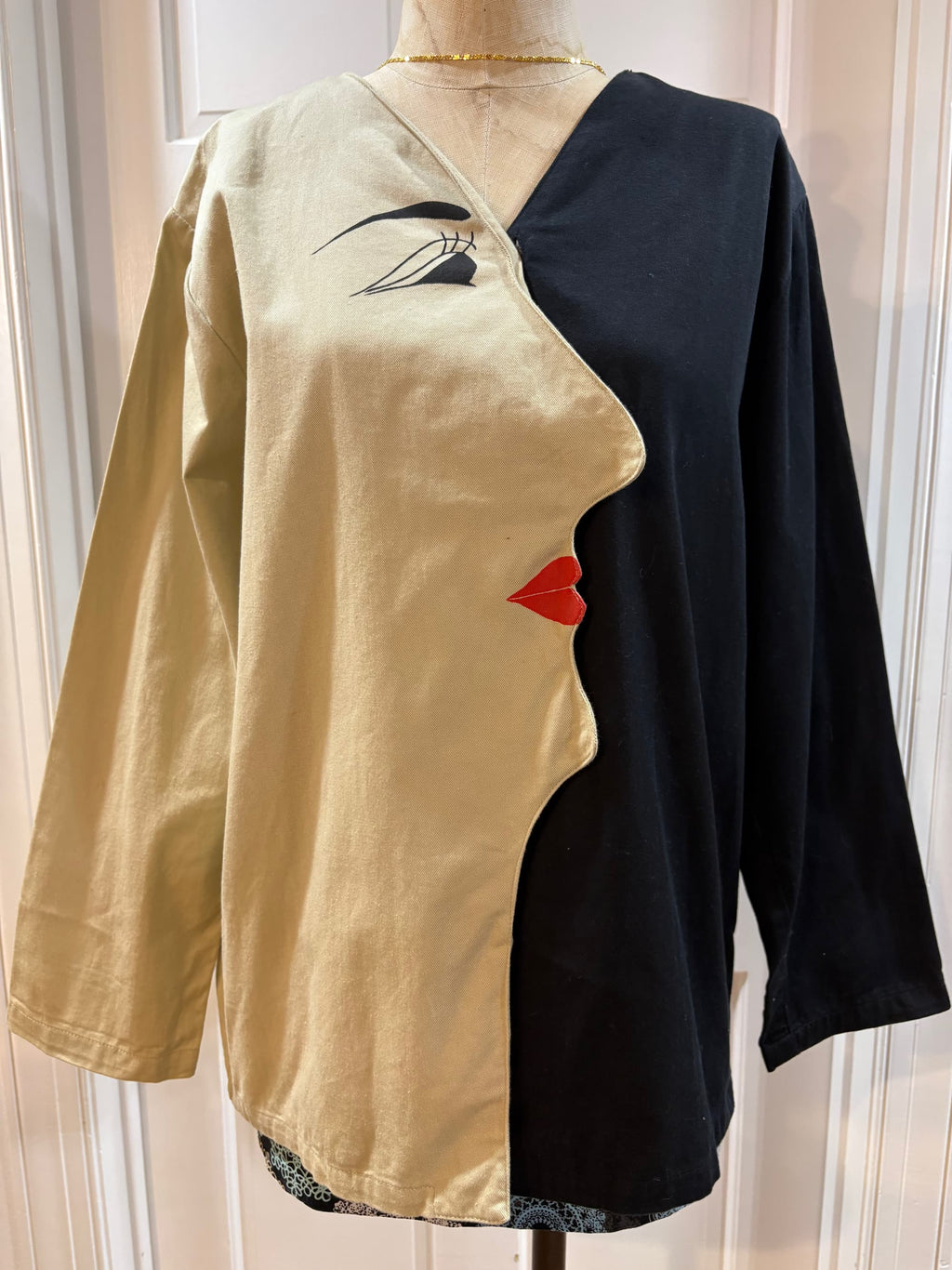Vintage 1980s “The Planet” Surrealist Lady Face Smock Blouse