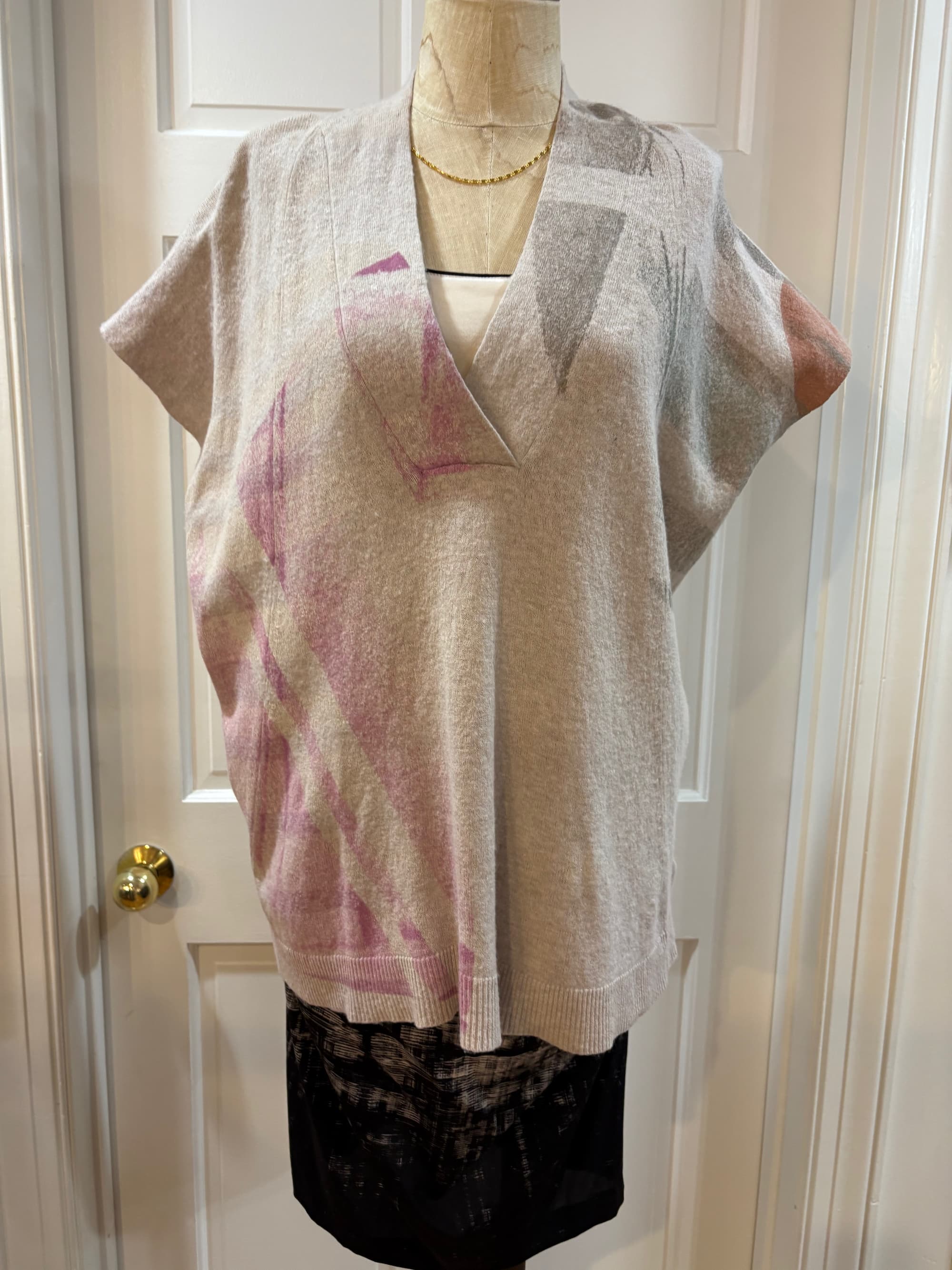 Moth by Anthropologie "Los Pocitas" Poncho Sweater — Cream Knit Pink & Gray Brushstroke | One Size