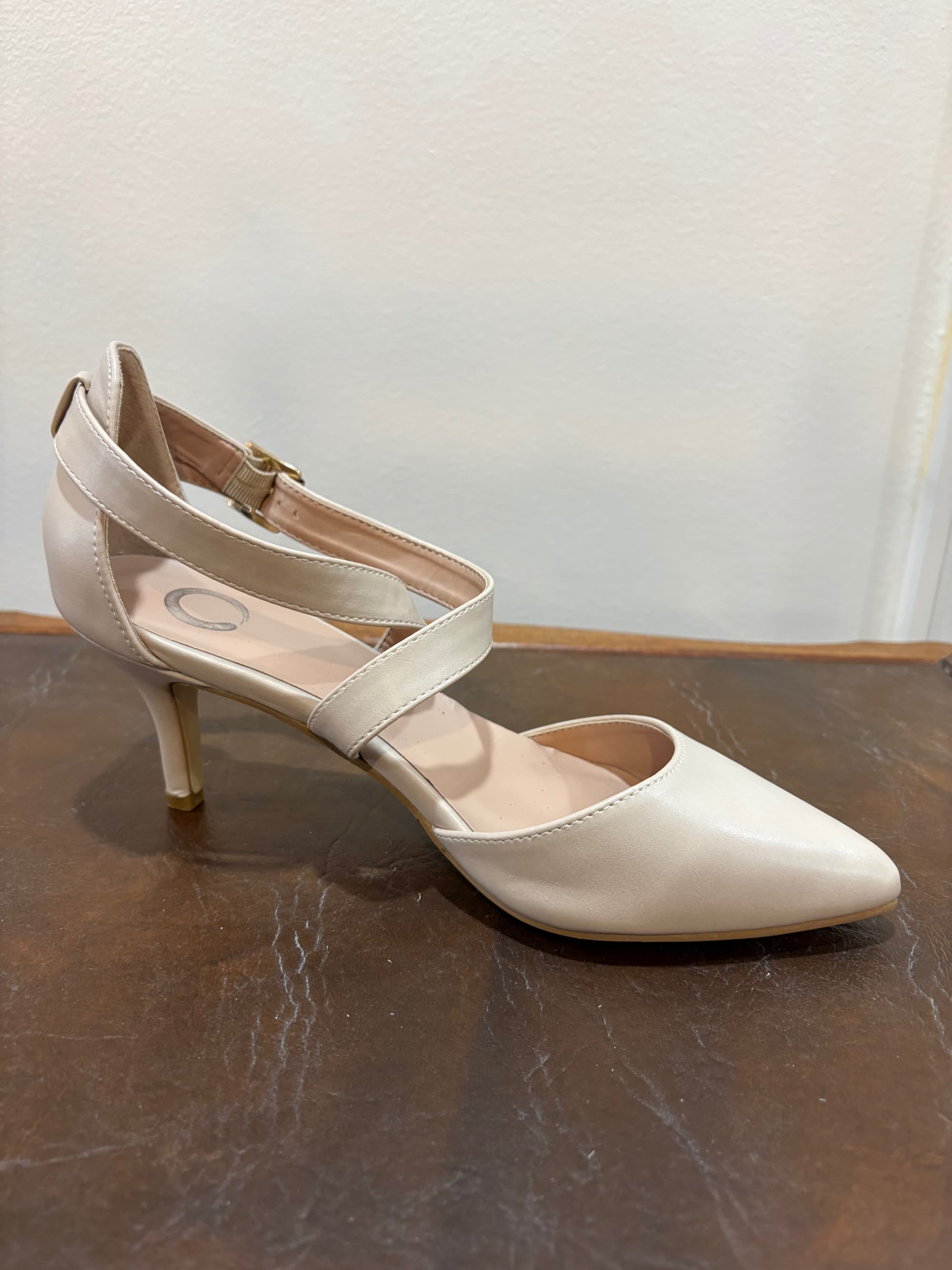 Journee Collection Nude Cross-Strap Pointed Toe Dress Heel — Gold Buckle | Size 6.5