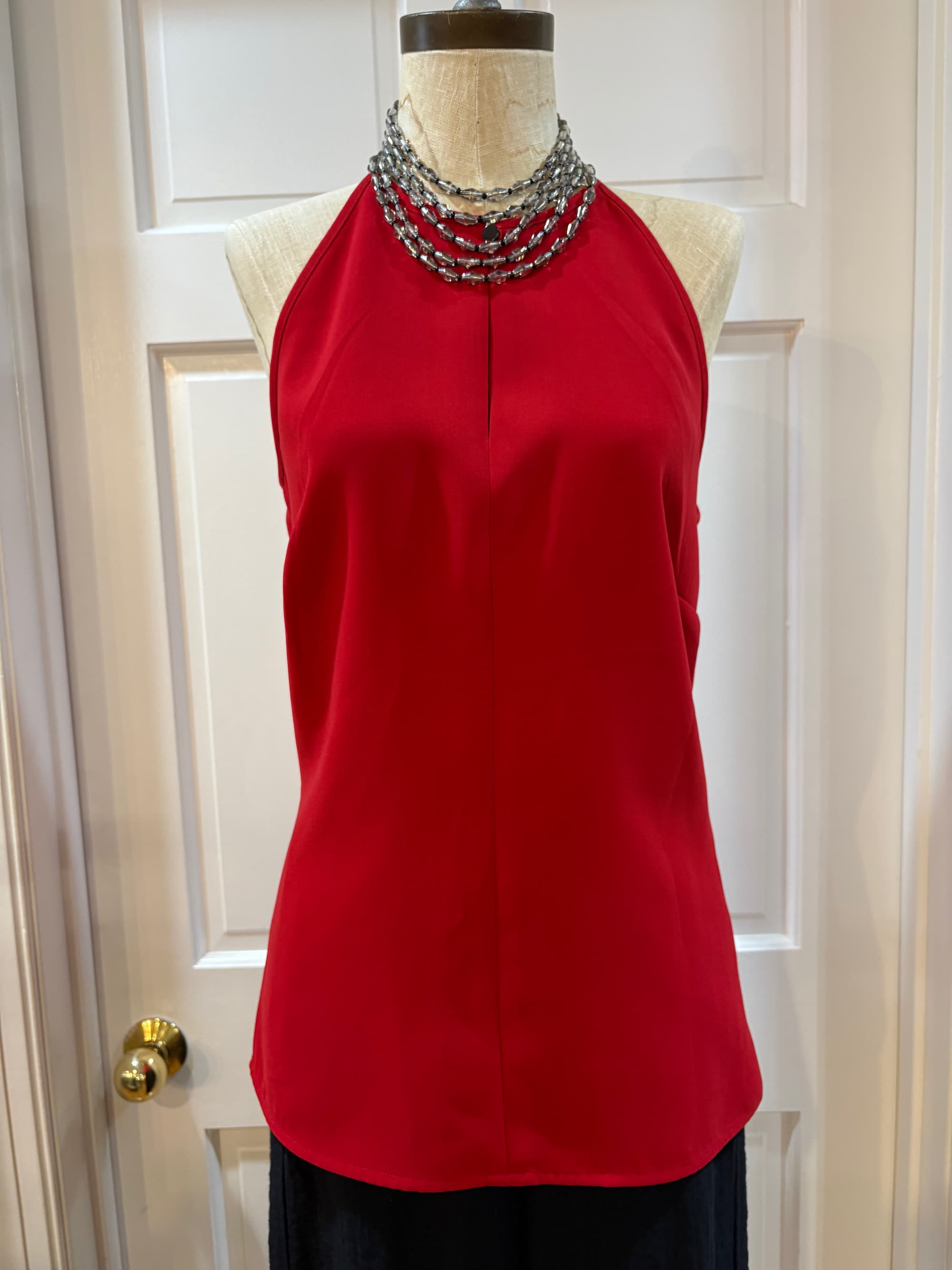 Banana Republic Mainline Red Keyhole-Neck Sleeveless Top — Boutique Collection | Size 6
