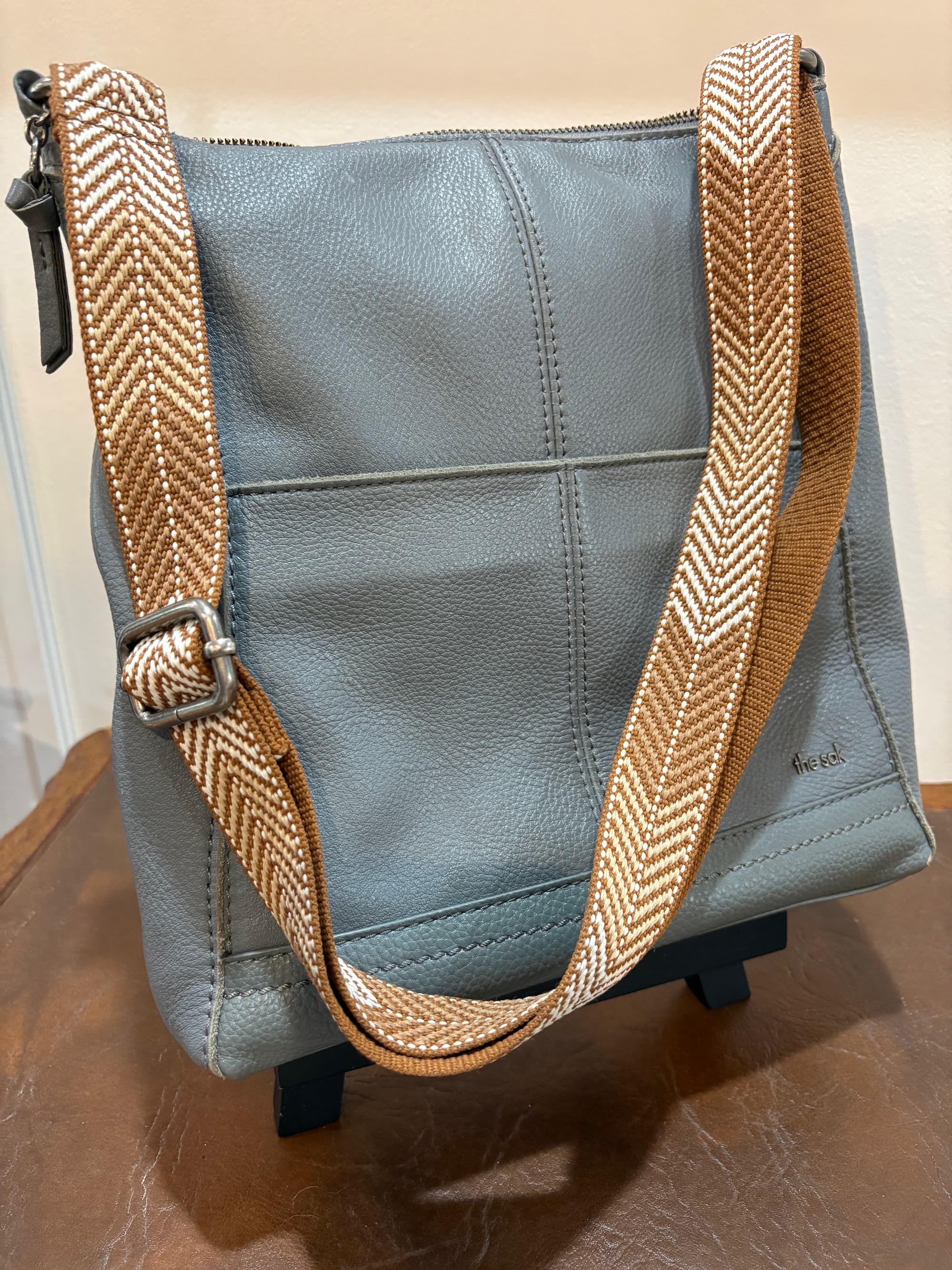 The Sak Lucia Leather Crossbody Bag — Sage Braided Guitar Strap | EUC