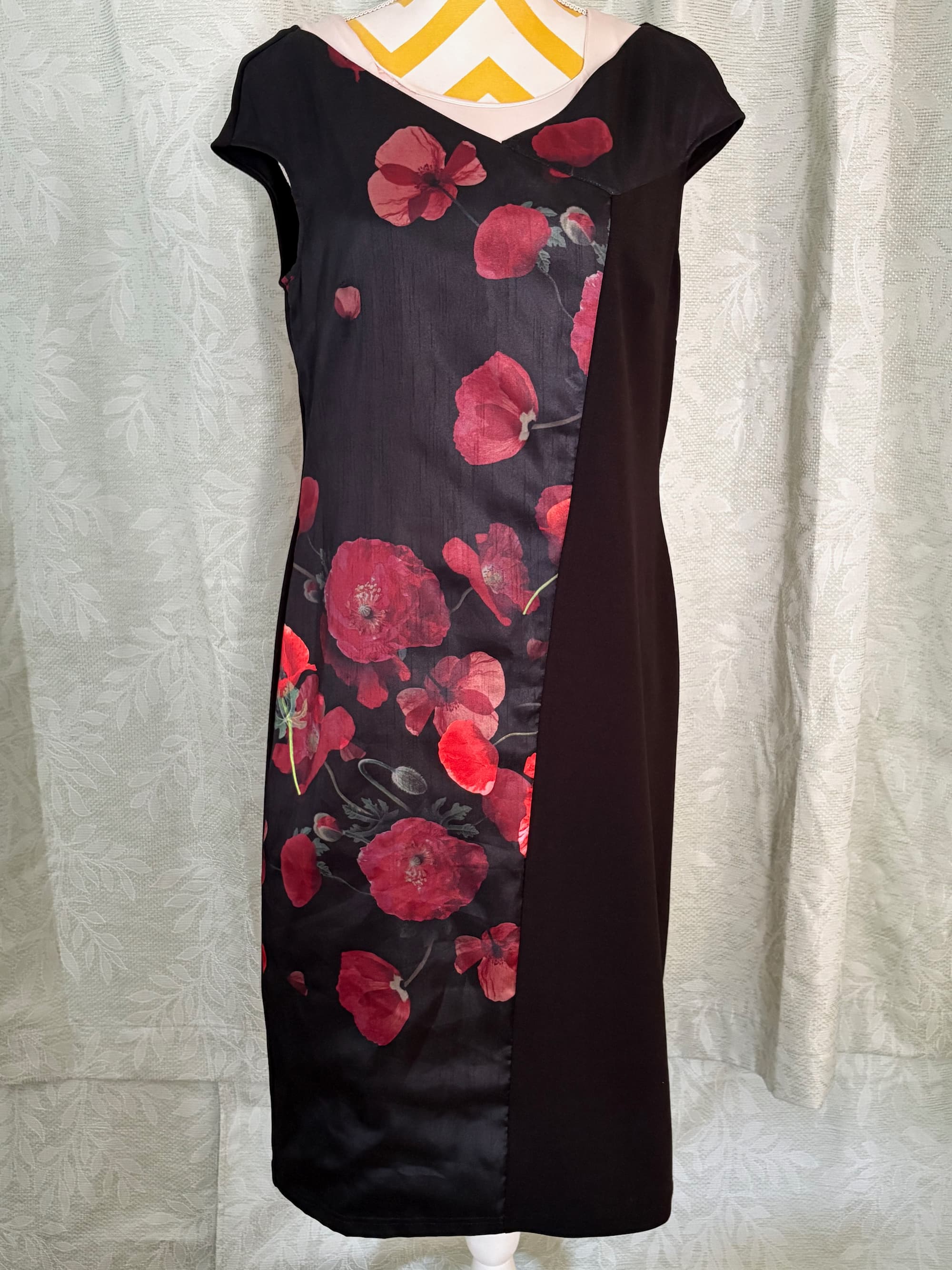 Samuel Dong Black & Red Poppy Print Sheath Dress — Art-to-Wear