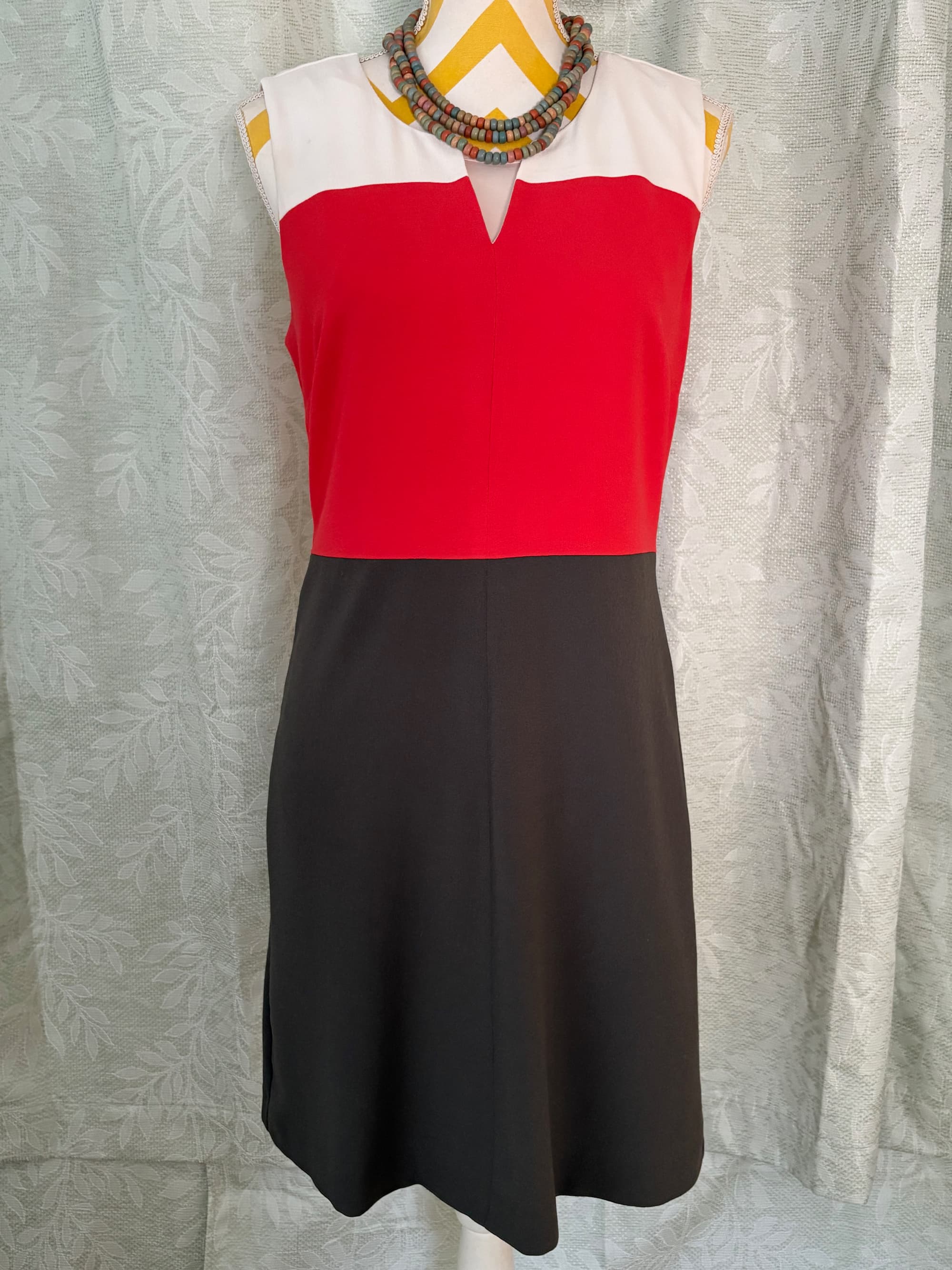 Banana Republic Sleeveless Colorblock Split V-Neck Dress — Mod Geometric Revival