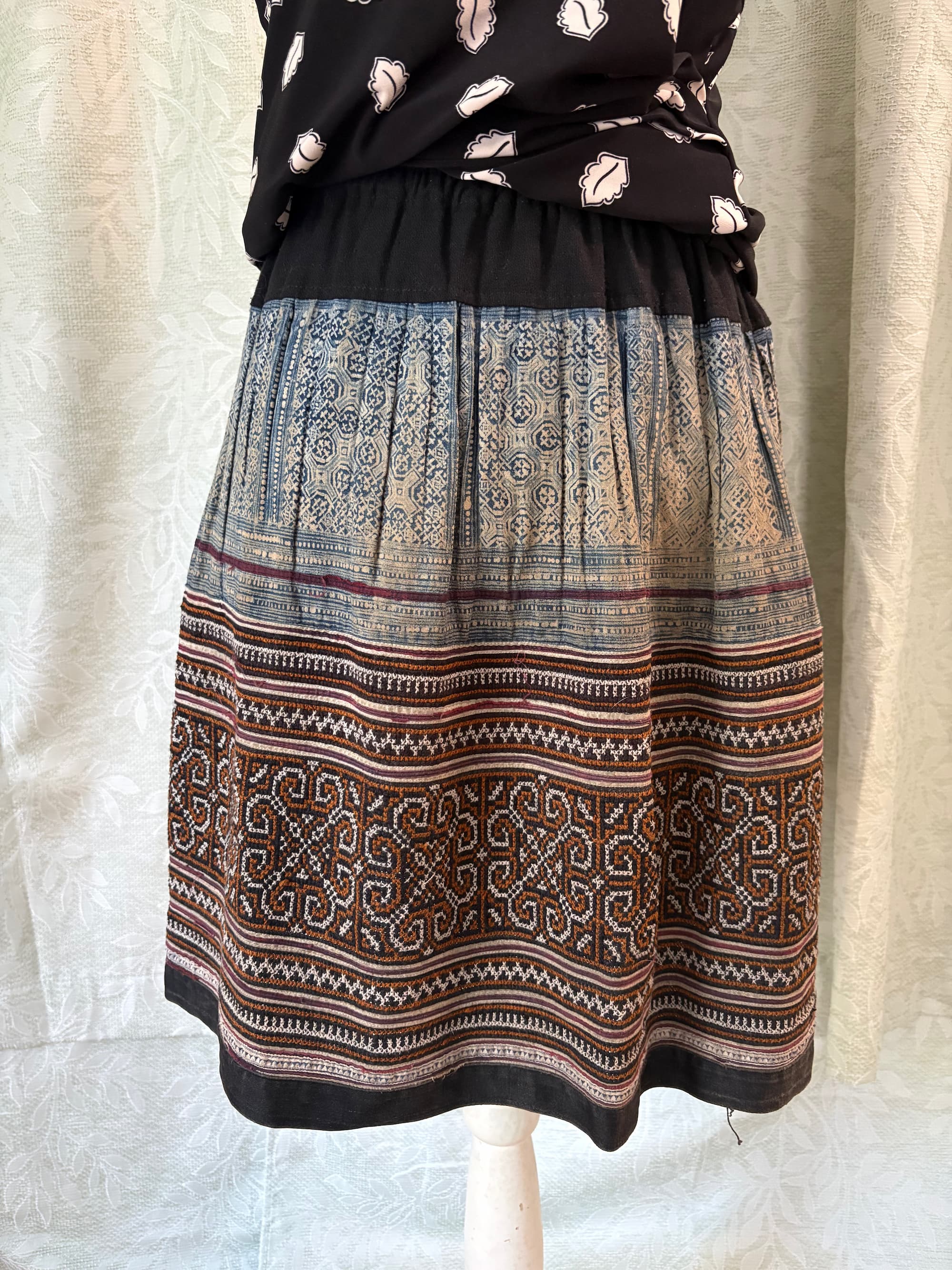 Vintage Hmong Hill Tribe ndigo Batik & Embroidered Skirt — Artisan Textile | Size M
